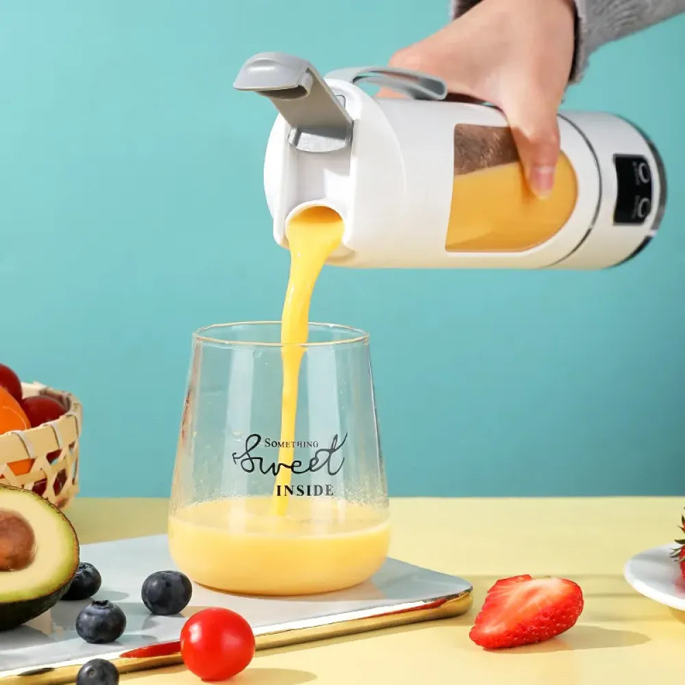 JUICING CUP (mini portable blender)